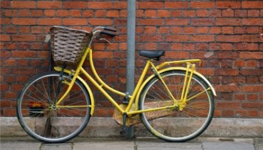 Sonhar com bicicleta amarela