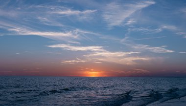 Sonhar com mar calmo