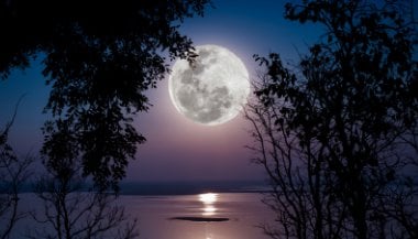 Lua Cheia em Capricórnio —  24 de junho de 2021