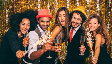 Simpatias para atrair o amor no Ano Novo