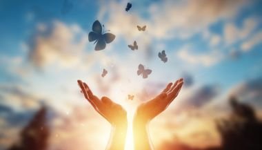 Horóscopo do dia de hoje (03/04/2024): previsões dos signos para quarta-feira