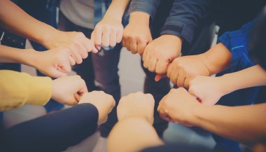 Horóscopo do dia: previsões de hoje (13/07) para todos os signos - É um dia para se comunicar