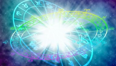 Horóscopo do dia de hoje (25/08): previsões dos signos para domingo