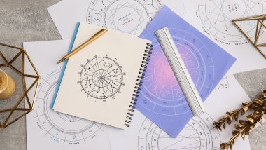 Horóscopo do dia de hoje (30/09/2025): previsões dos signos para terça-feira