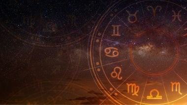 Imagem de uma mandala astrológica na cor amarela.