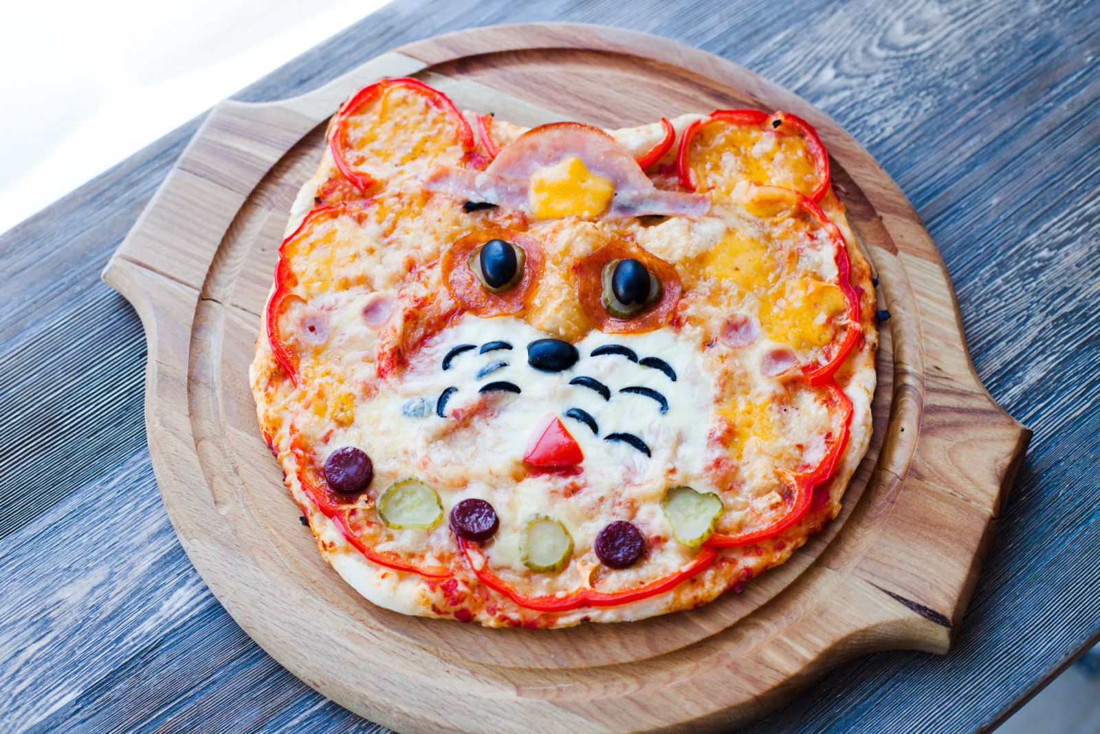 Pizza em formato de gato