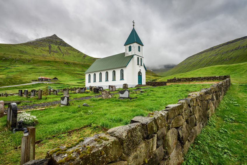 Igreja em colina 