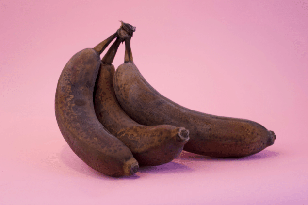 Cacho de banana apodrecido 