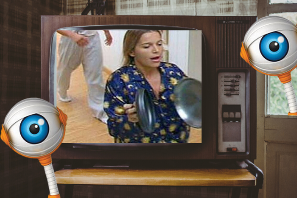Tina batendo tampas de panela usando pijama