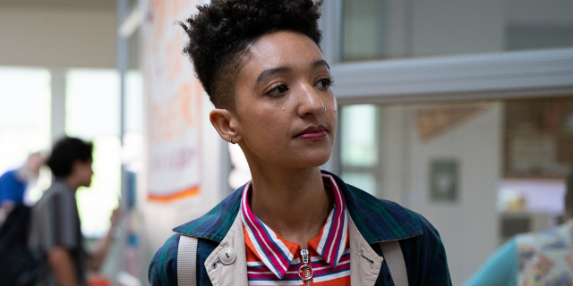 Imagem da personagem Ola, da série Sex education