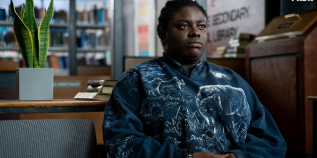 Imagem da personagem Viv, da série Sex education