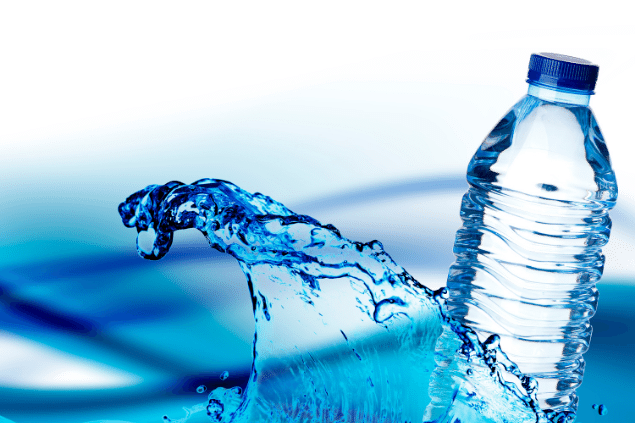 Garrafa de água cheia