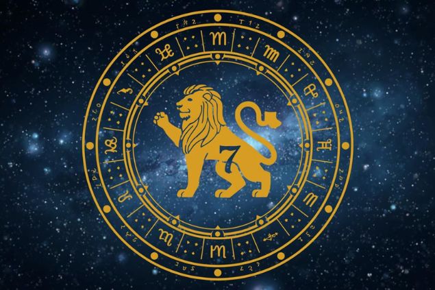Imagem do glifo do signo de leão junto com o número 7 no centro de uma mandala astrológica com fundo do universo.