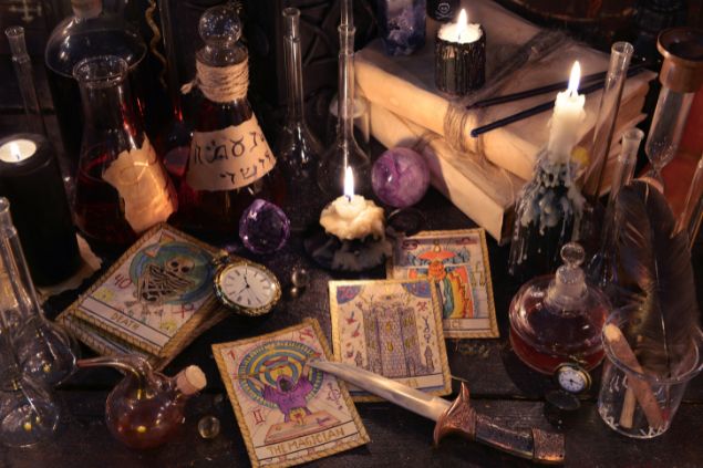 Vera Petruk / Canva Imagem de um ritual de oferenda realizado no Candomblé.