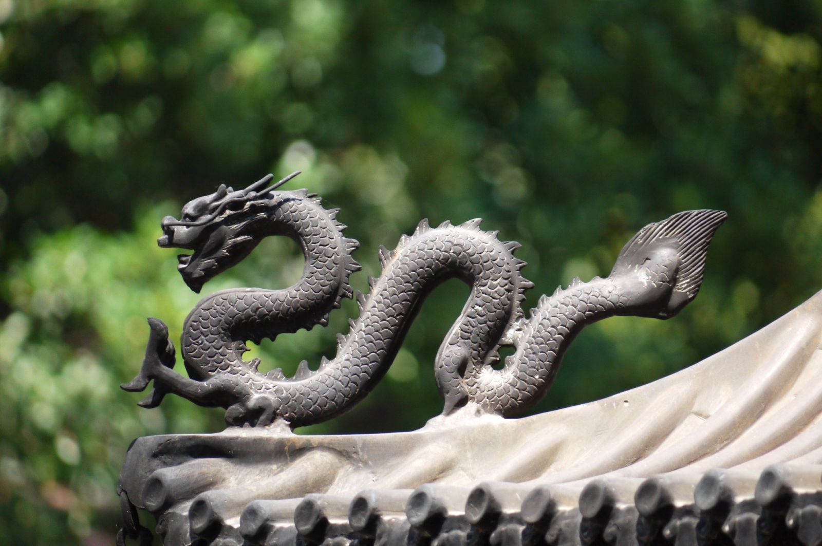 Escultura de dragão