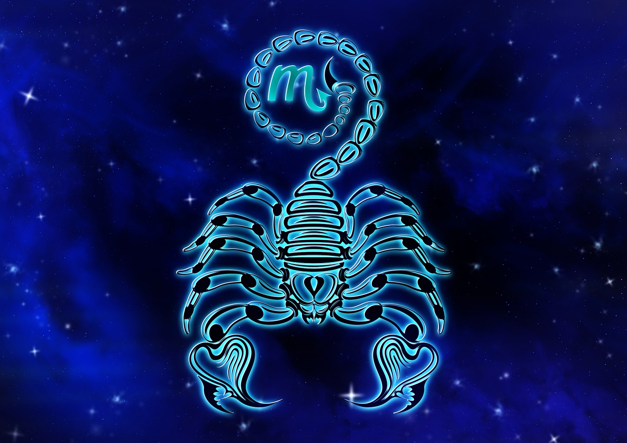 Ilustração do símbolo de Escorpião sobre o céu estrelado